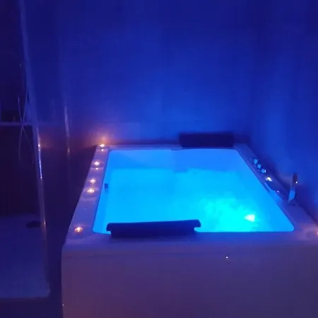 L'Escapade Lauragaise, Chambres Avec Spa Privatif Bed & Breakfast Montmaur (Aude)
