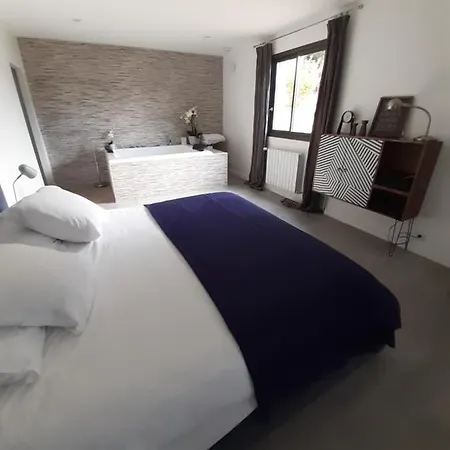 L'Escapade Lauragaise, Chambres Avec Spa Privatif *